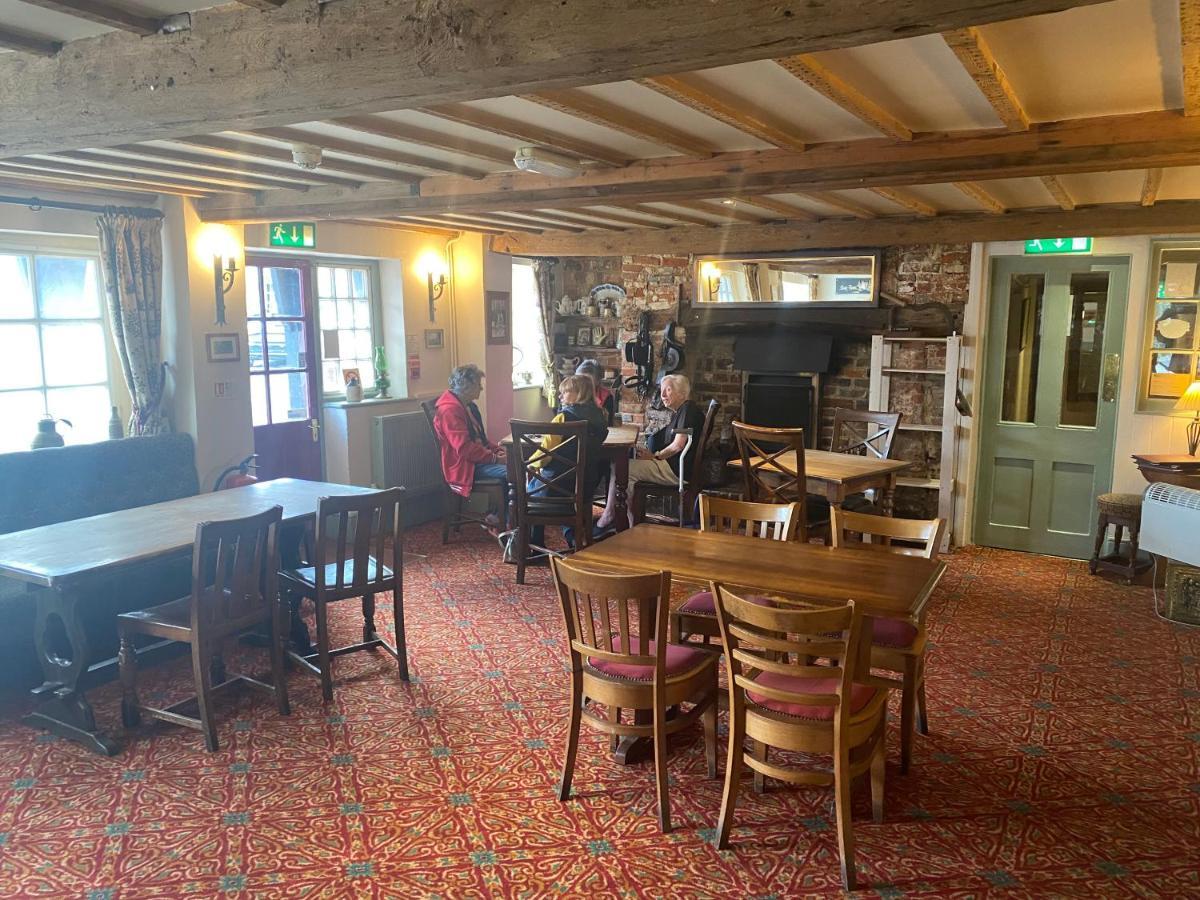 The Coach And Horses Winchester Exterior foto